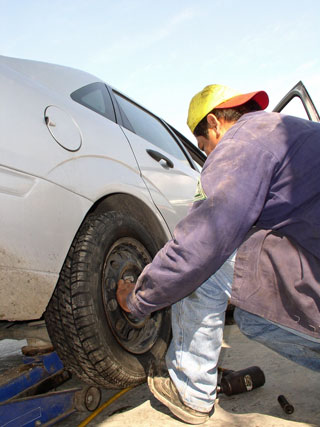 Flat tire roadside assistance